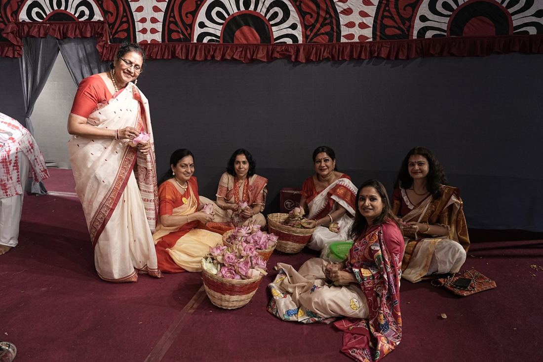Group photo, APOORBA Durga Puja